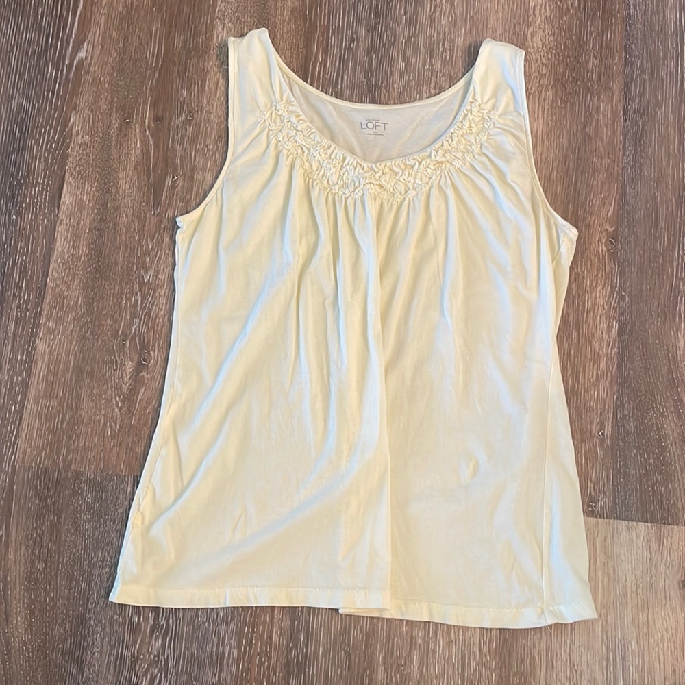 Tank top.